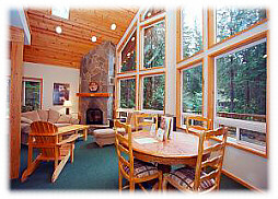 living room/dining room